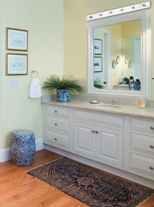 Six-Light Indoor Bath Bar: Beveled Mirror Finish